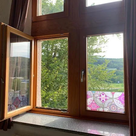 Burg Aue- Erzglueck - Familien - Im Gruenen - Zentral Apartment