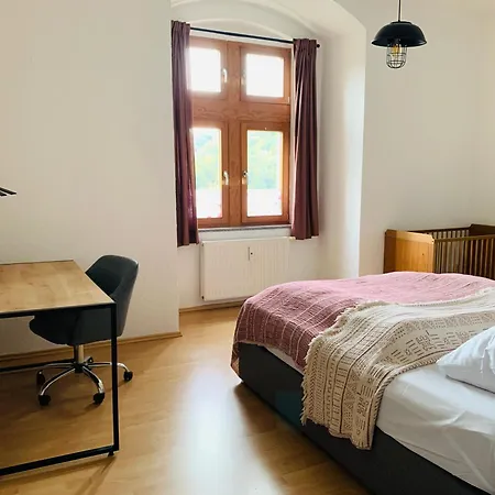 Burg Aue- Erzglueck - Familien - Im Gruenen - Zentral أوي