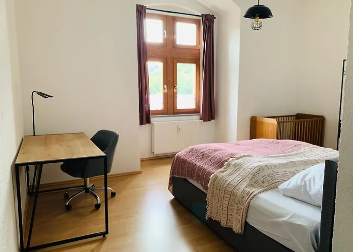 Burg Aue- Erzglueck - Familien - Im Gruenen - Zentral Aue (Saxony)