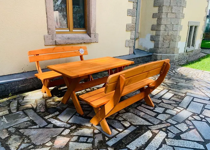 Burg Aue- Erzglueck - Familien - Im Gruenen - Zentral Appartement